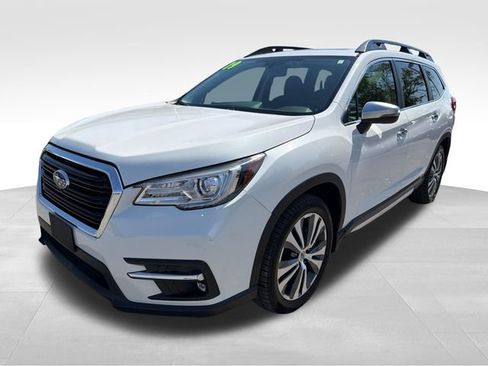 Used 2019 Subaru Ascent Touring w/ Popular Package #2 AWD/4WD image 3