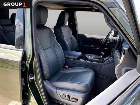 Certified 2024 Lexus GX 550 w/ Accessory Package (31) AWD/4WD image 8