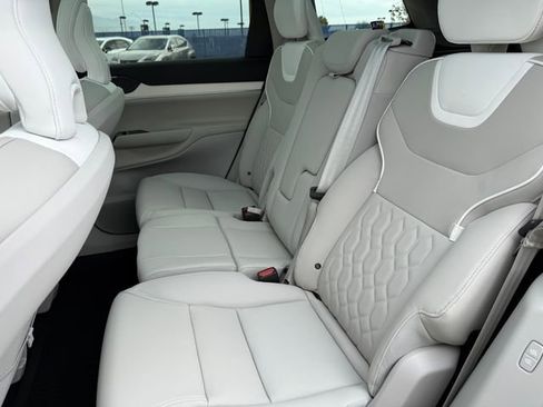 New 2025 Volvo EX90 Plus w/ Protection Package Premier image 10