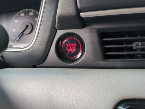 Used 2024 Honda Pilot Touring image 27