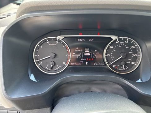 Used 2022 Nissan Rogue SV w/ SV Premium Package image 10