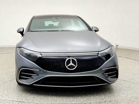 Used 2022 Mercedes-Benz EQS 580 4MATIC Sedan w/ Exclusive Trim Package image 2