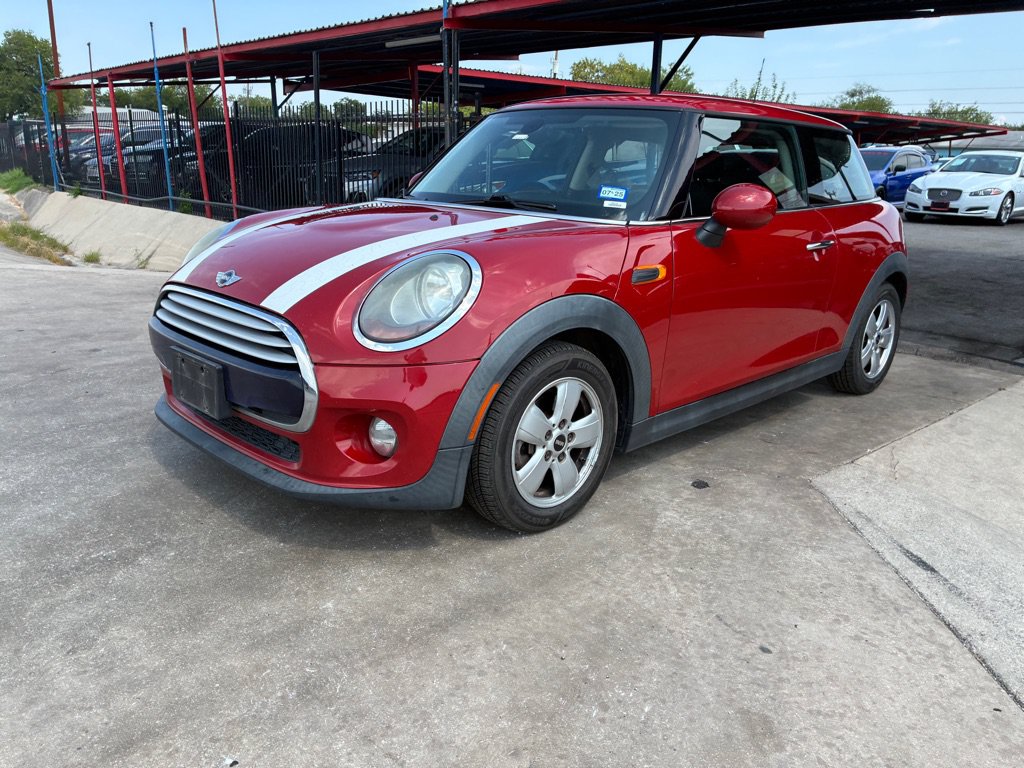 Used 2015 MINI Cooper 2-Door Hardtop FWD image 2