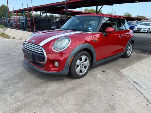 Used 2015 MINI Cooper 2-Door Hardtop FWD image 2