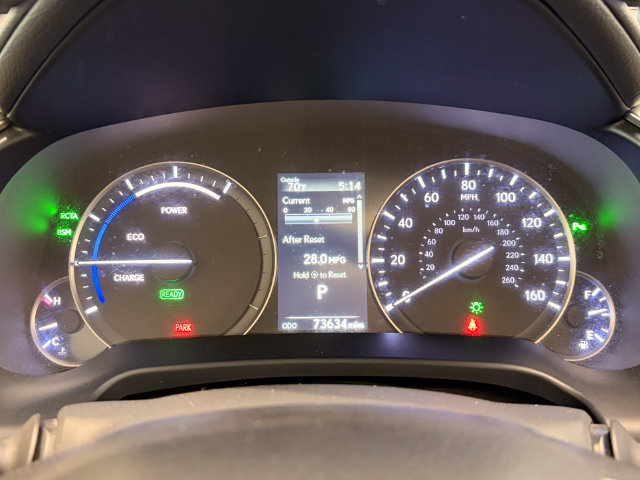 Used 2018 Lexus RX 450h AWD image 21