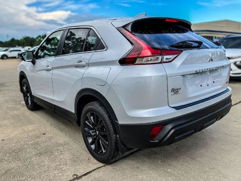 Used 2025 Mitsubishi Eclipse Cross LE AWD/4WD image 4
