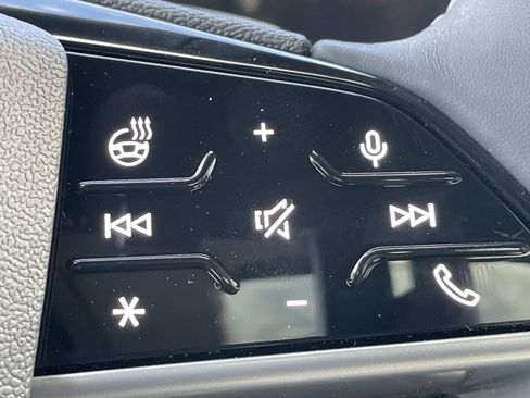 New 2025 Audi Q5 Prestige image 24