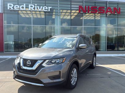 Used 2018 Nissan Rogue SV