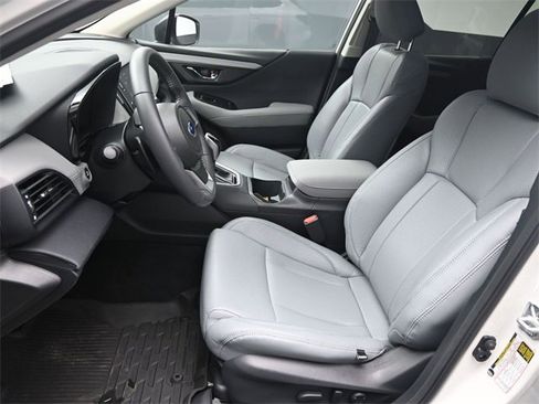 Certified 2025 Subaru Outback Premium w/ Popular Package #1A image 18