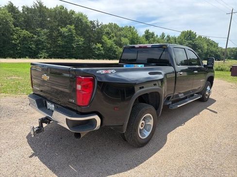 Used 2023 Chevrolet Silverado 3500 LTZ w/ LTZ Plus Package AWD/4WD image 9