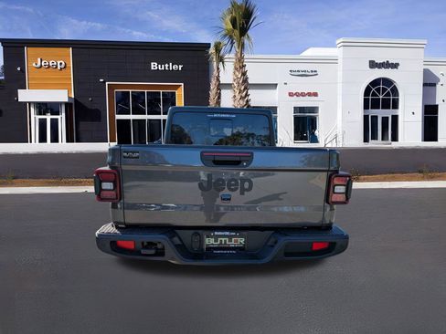 New 2026 Jeep Gladiator Sport image 5