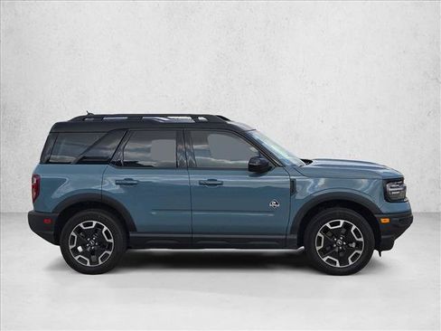 Used 2023 Ford Bronco Sport Outer Banks w/ Tech Package AWD/4WD image 4