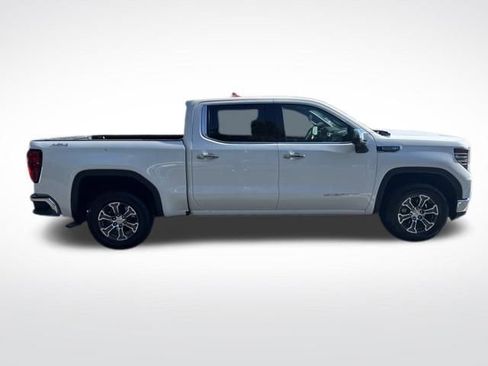 Used 2025 GMC Sierra 1500 SLT image 7