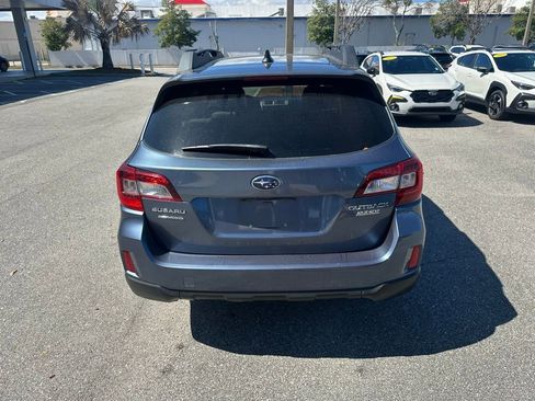 Used 2017 Subaru Outback 2.5i Limited image 6