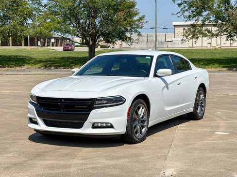 Used 2021 Dodge Charger SXT w/ Plus Group AWD/4WD image 5