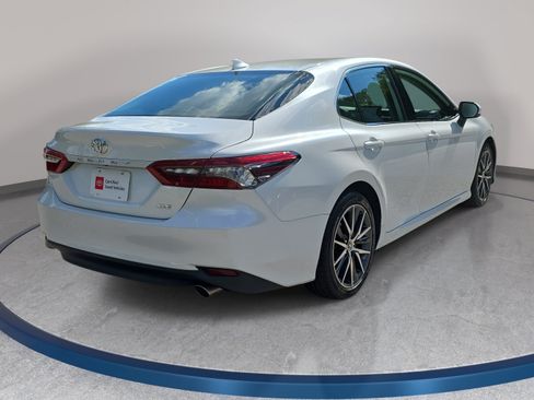 Certified 2023 Toyota Camry XLE FWD image 5