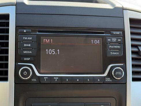 Used 2017 Nissan Frontier SV image 11