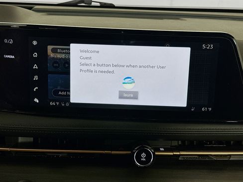 Used 2023 Nissan Ariya FWD image 21