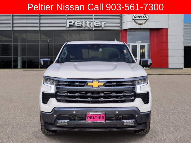 Used 2024 Chevrolet Silverado 1500 LTZ AWD/4WD image 2