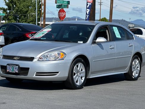 Used 2011 Chevrolet Impala LS FWD image 8