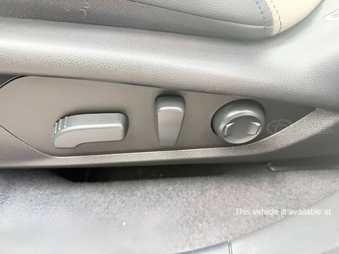 Used 2025 Subaru Forester Limited image 17