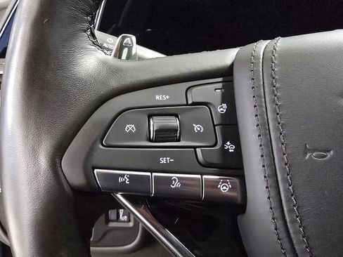 Used 2023 Cadillac Escalade V w/ LPO, ONYX Package AWD/4WD image 32