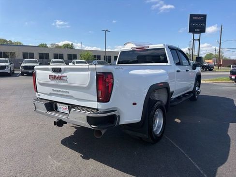 Used 2022 GMC Sierra 3500 Pro w/ Convenience Package image 4