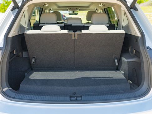 Used 2019 Volkswagen Tiguan SEL FWD image 26