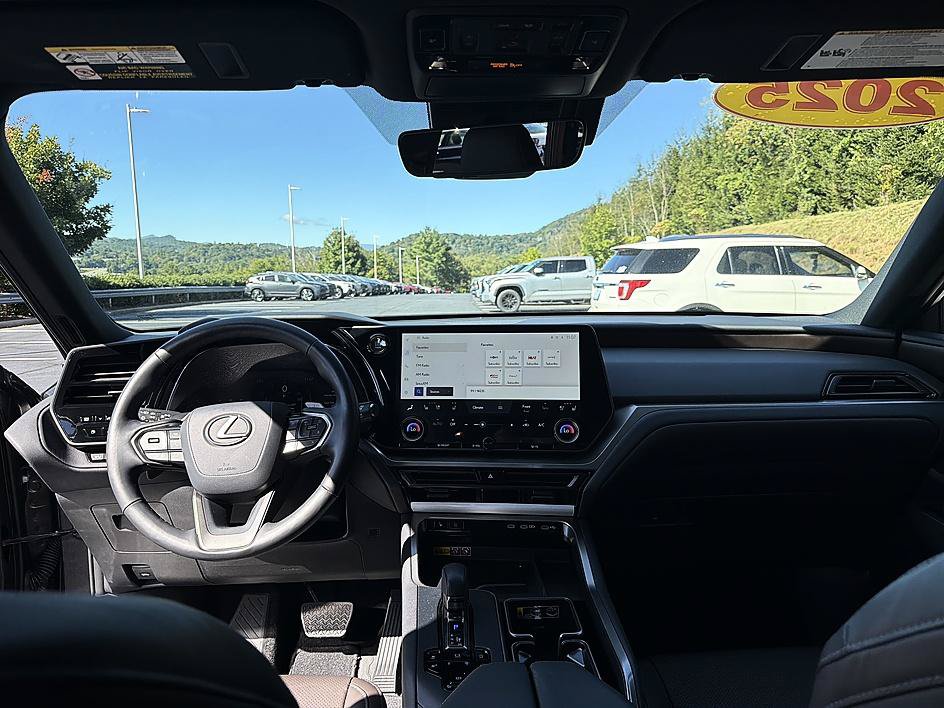 Used 2025 Lexus TX 350 AWD w/ Technology Package image 20