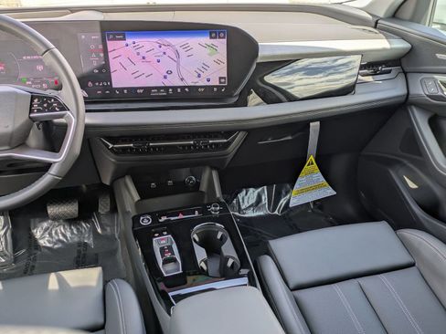 New 2025 Audi Q6 e-tron Premium Plus AWD/4WD image 6