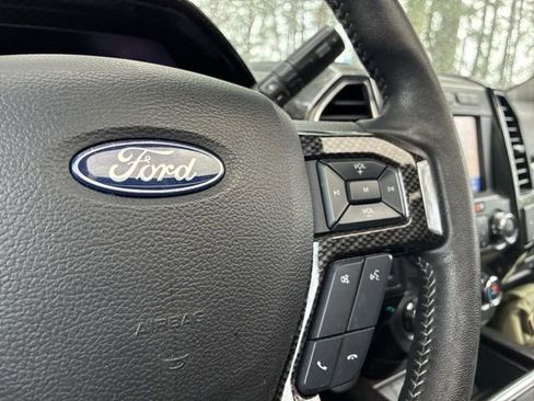 Used 2020 Ford F250 Lariat w/ Lariat Ultimate Package AWD/4WD image 28