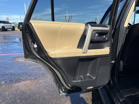 Used 2022 Toyota 4Runner SR5 image 36