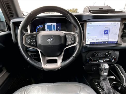 Used 2022 Ford Bronco Outer Banks image 8