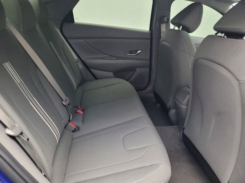 Used 2023 Hyundai Elantra SEL image 19