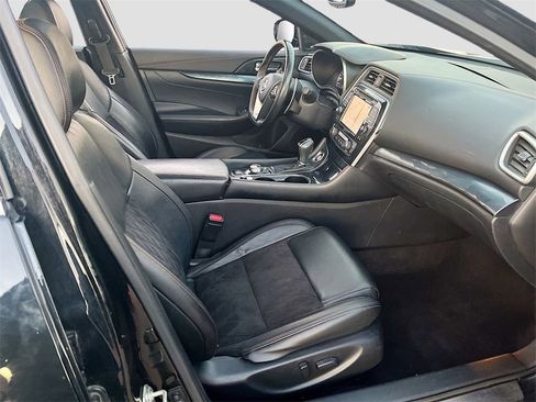 Used 2020 Nissan Maxima SR w/ Sport Mat Group image 29