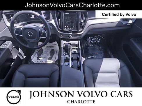 Certified 2025 Volvo XC60 B5 Core AWD/4WD image 19