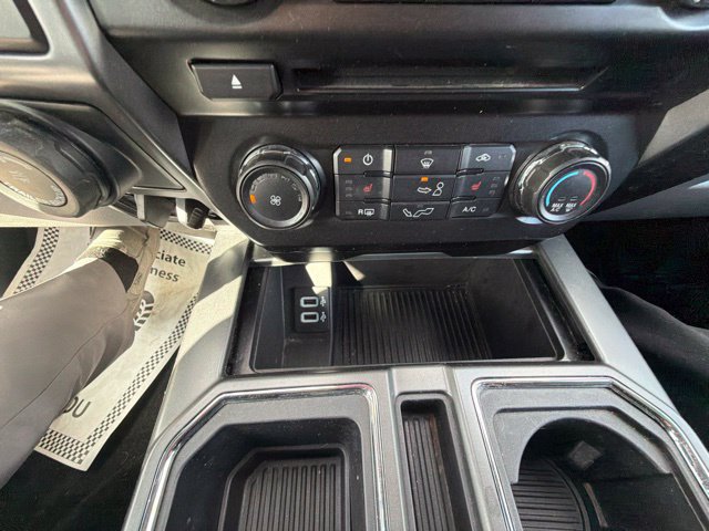 Used 2018 Ford F150 XLT w/ Equipment Group 302A Luxury AWD/4WD image 35