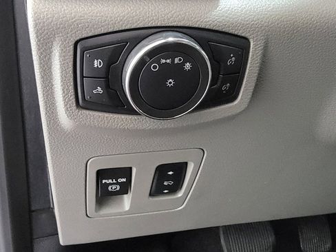 Used 2018 Ford F150 XLT w/ Equipment Group 302A Luxury image 22