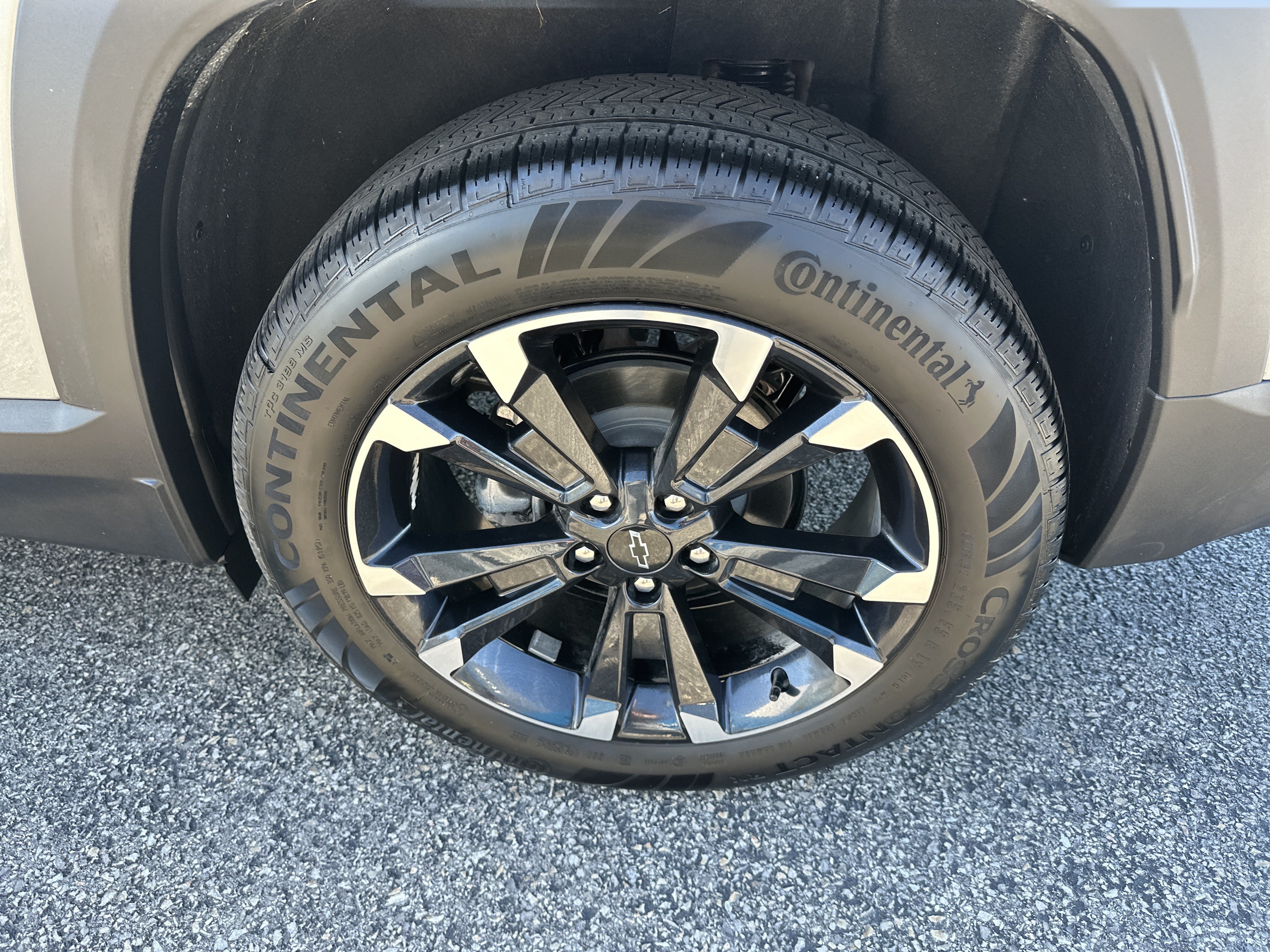 Certified 2026 Chevrolet Equinox RS AWD/4WD image 7