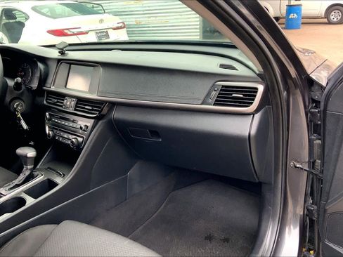 Used 2018 Kia Optima LX FWD image 17