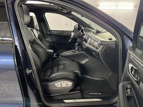 Used 2021 Porsche Macan Turbo w/ Premium Package Plus (PF0) AWD/4WD image 54