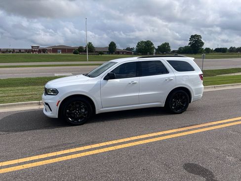 Used 2025 Dodge Durango GT w/ Blacktop Package RWD image 8