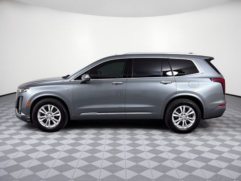 Used 2021 Cadillac XT6 Luxury FWD image 2