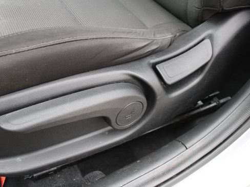 Used 2021 Hyundai Accent SE FWD image 5