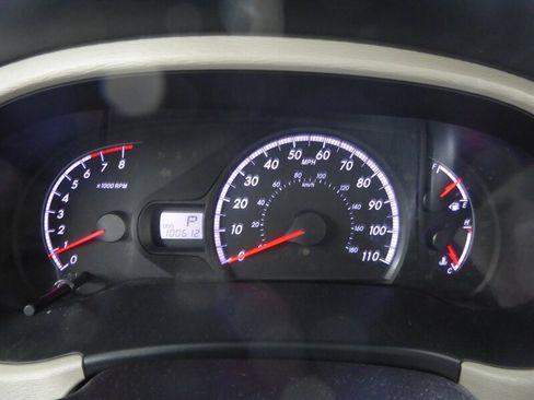 Used 2013 Toyota Sienna L image 11