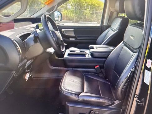 Used 2025 Ford Expedition Max Platinum AWD/4WD image 6