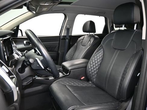 Used 2023 Kia Sorento SX image 10