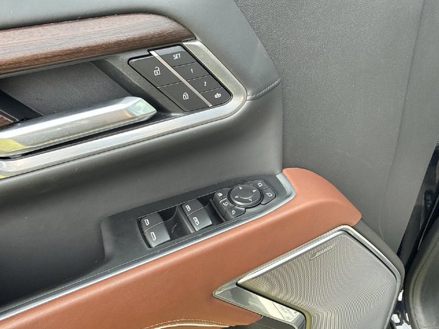 Certified 2026 GMC Sierra 3500 Denali Ultimate AWD/4WD image 23