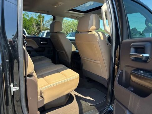 Used 2018 GMC Sierra 2500 Denali w/ Duramax Plus Package AWD/4WD image 27