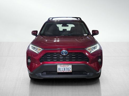 Used 2019 Toyota RAV4 XLE w/ Carpet Mat Package AWD/4WD image 2